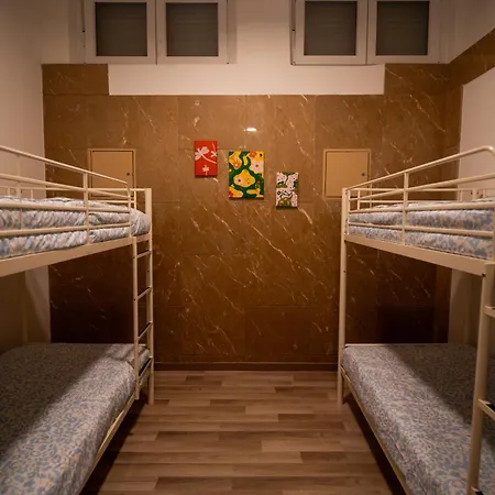 The Vault Hostel Portimão