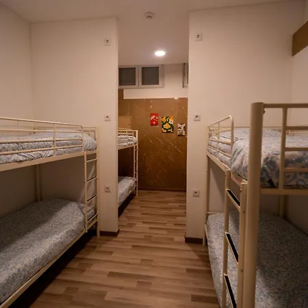 Hostal The Vault