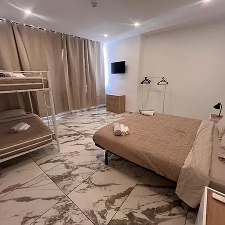 The Vault Hostal