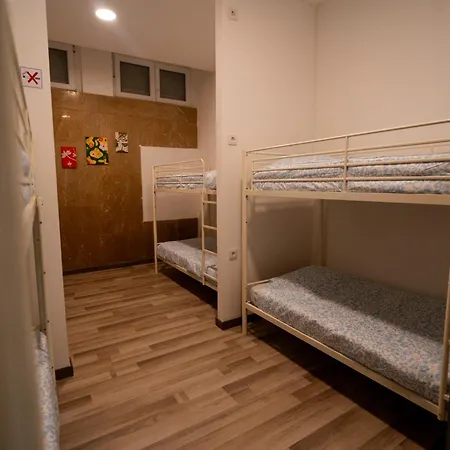 Hostel The Vault *